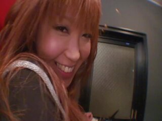 Неприятен японки млад жена трие тя клитор преди пикаещ в а бар тоалетна | xhamster