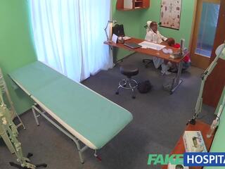 Fakehospital erotický červenovlasé vôľa robiť čokoľvek pre a chorý | xhamster