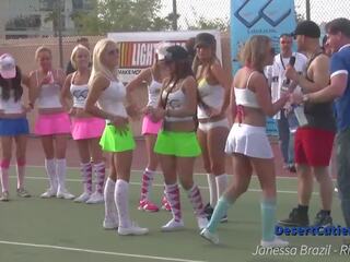 Nu dodgeball sur haut de roof pour lightspeed: gratuit sexe ca | xhamster