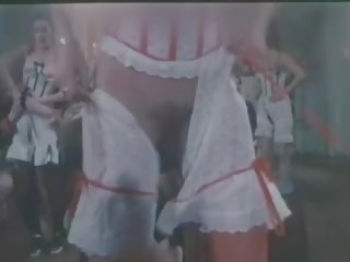 Les belles dames du temps jadis 1976, kirli clip 9d