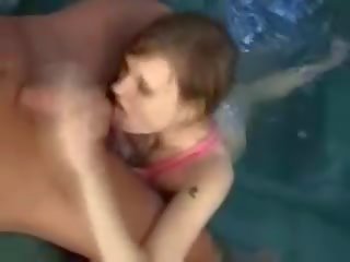 Swell marvellous české násťročné fucked na a bazén podľa bitchyporn(dot)co