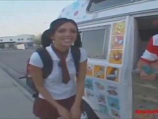 Gullibleteens.com icecream truck paauglys knee aukštas baltas kojinės gauti manhood baigimas viduje