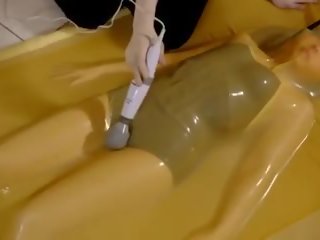 Kigurumi vibrating in vacuum bed 2, mugt sikiş 37